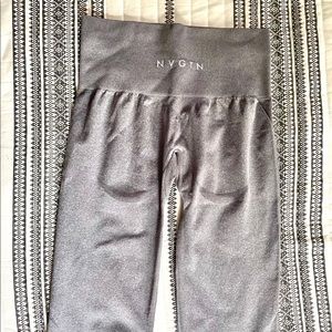 NVGTN xs gray leggings